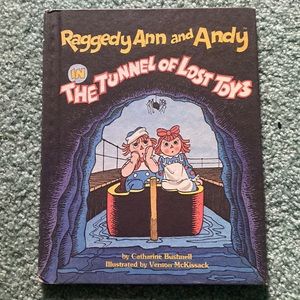 Vintage raggedy Ann and Andy book